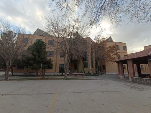 عکس دبیرستان دخترانه المهدی
