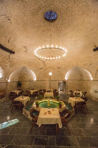 رستوران سنتی نوبن