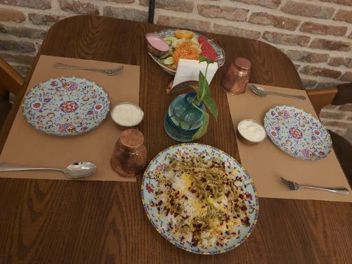 رستوران سنتی نوبن