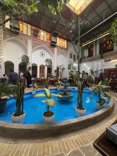 سفره خانه سنتی مظفری