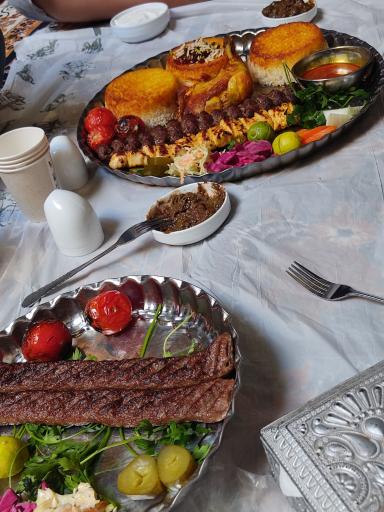 عکس سفره خانه سنتی مظفری