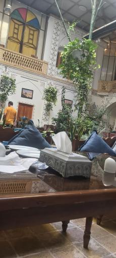 عکس سفره خانه سنتی مظفری