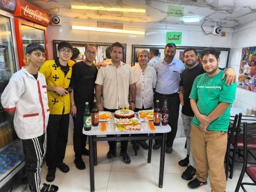 عکس ساندویچ و پیتزای حافظ