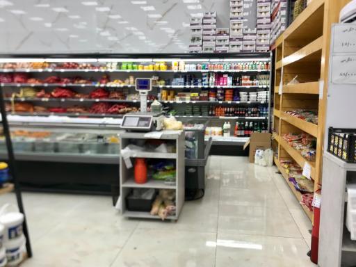 عکس فروشگاه مواد غذایی قدیمی