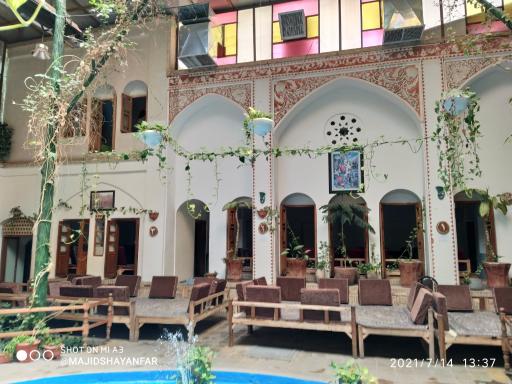 عکس سفره خانه سنتی مظفری