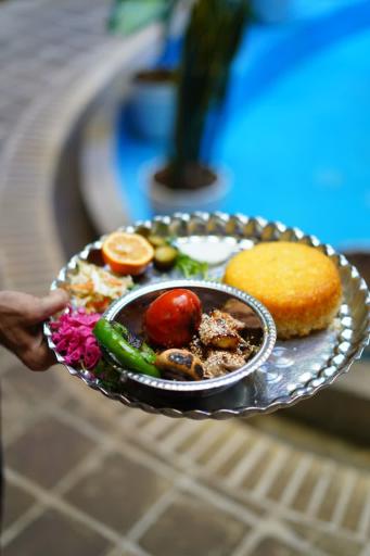 عکس سفره خانه سنتی مظفری