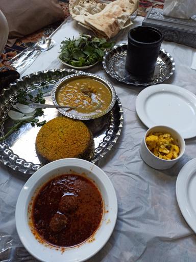 عکس سفره خانه سنتی مظفری