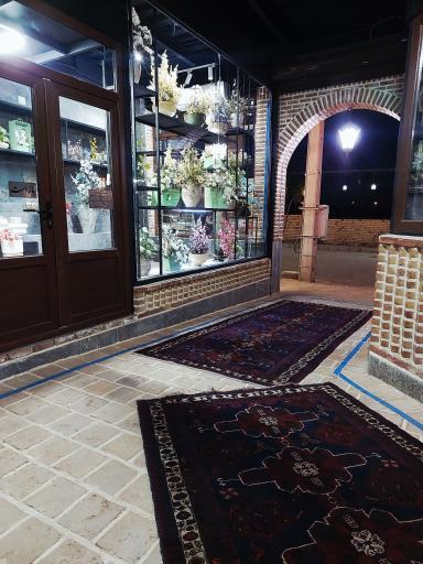 عکس رستوران و سرای خاتون