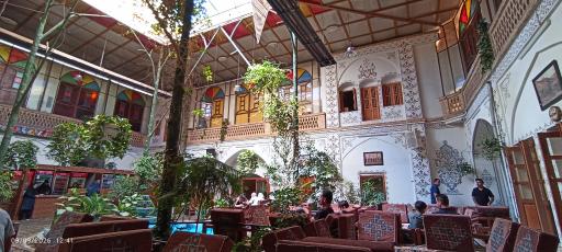 عکس سفره خانه سنتی مظفری
