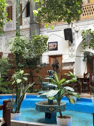عکس سفره خانه سنتی مظفری