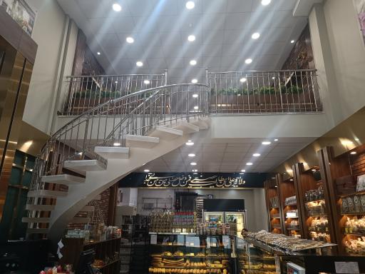 عکس کافه نان و شیرینی کاندید 