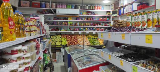 عکس سوپر مارکت و میوه فروشی شبانه روزی البرز 