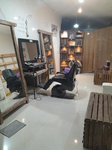 عکس آرایشگاه مردانه پُل