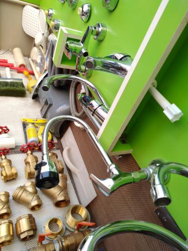 عکس لوازم ساختمانی و بهداشتی شجری 