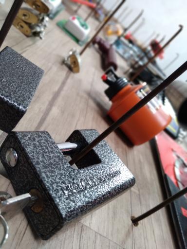 عکس لوازم ساختمانی و بهداشتی شجری 