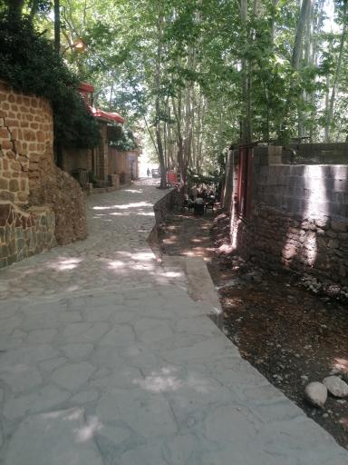 عکس کلبه مادر بزرگ قلات