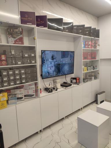 عکس ایمن گستر آریا 