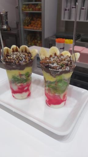 عکس کافه بستنی لوتوس