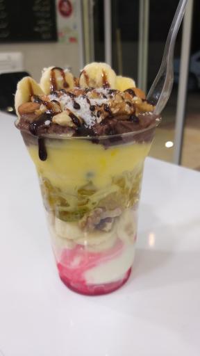 عکس کافه بستنی لوتوس