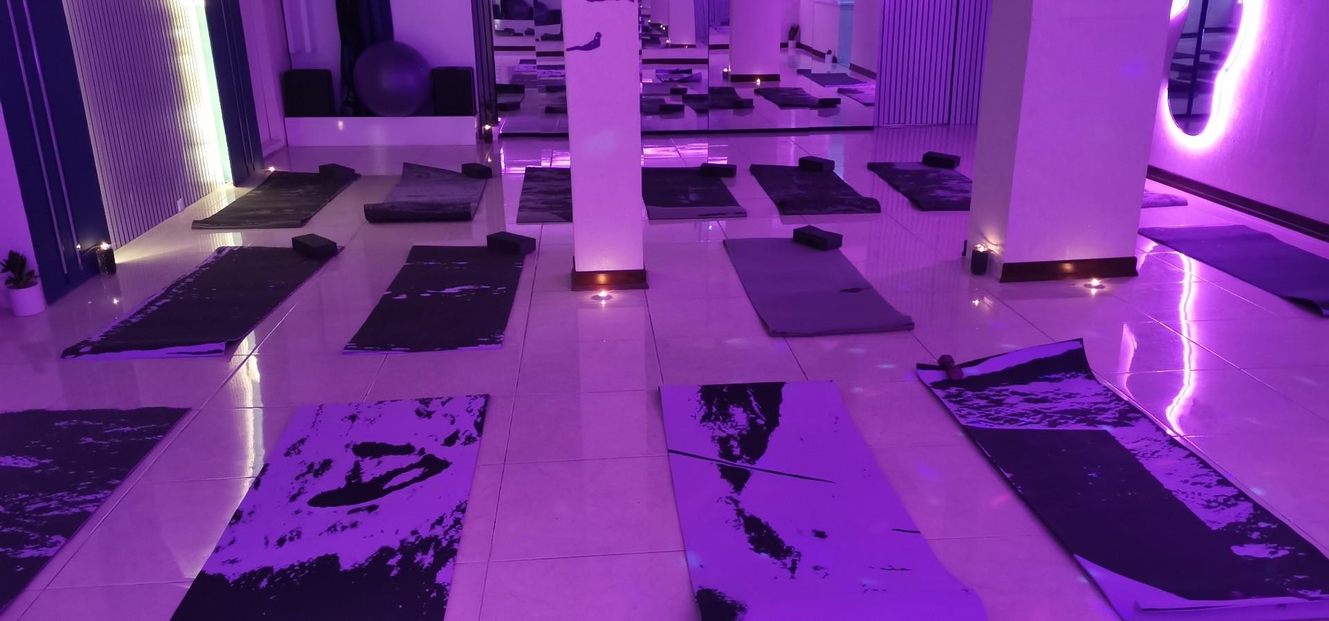 عکس باشگاه بانوان لاوین