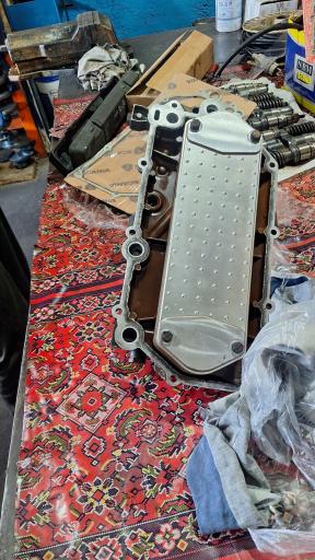 عکس تعمیرگاه اسکانیاغرب سلیمانی