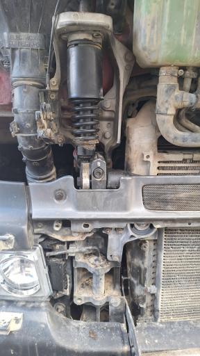 عکس تعمیرگاه اسکانیاغرب سلیمانی