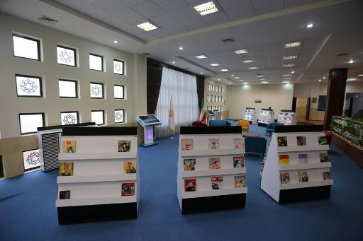 عکس کتابخانه مرکزی یزد