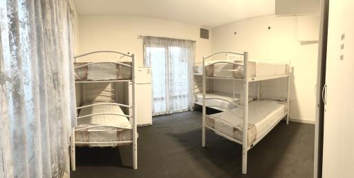 خوابگاه سایه