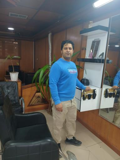 عکس پیرایش شاکری