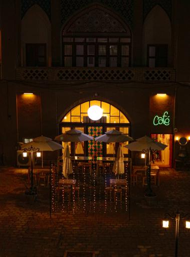 عکس کافه‌ گلاب