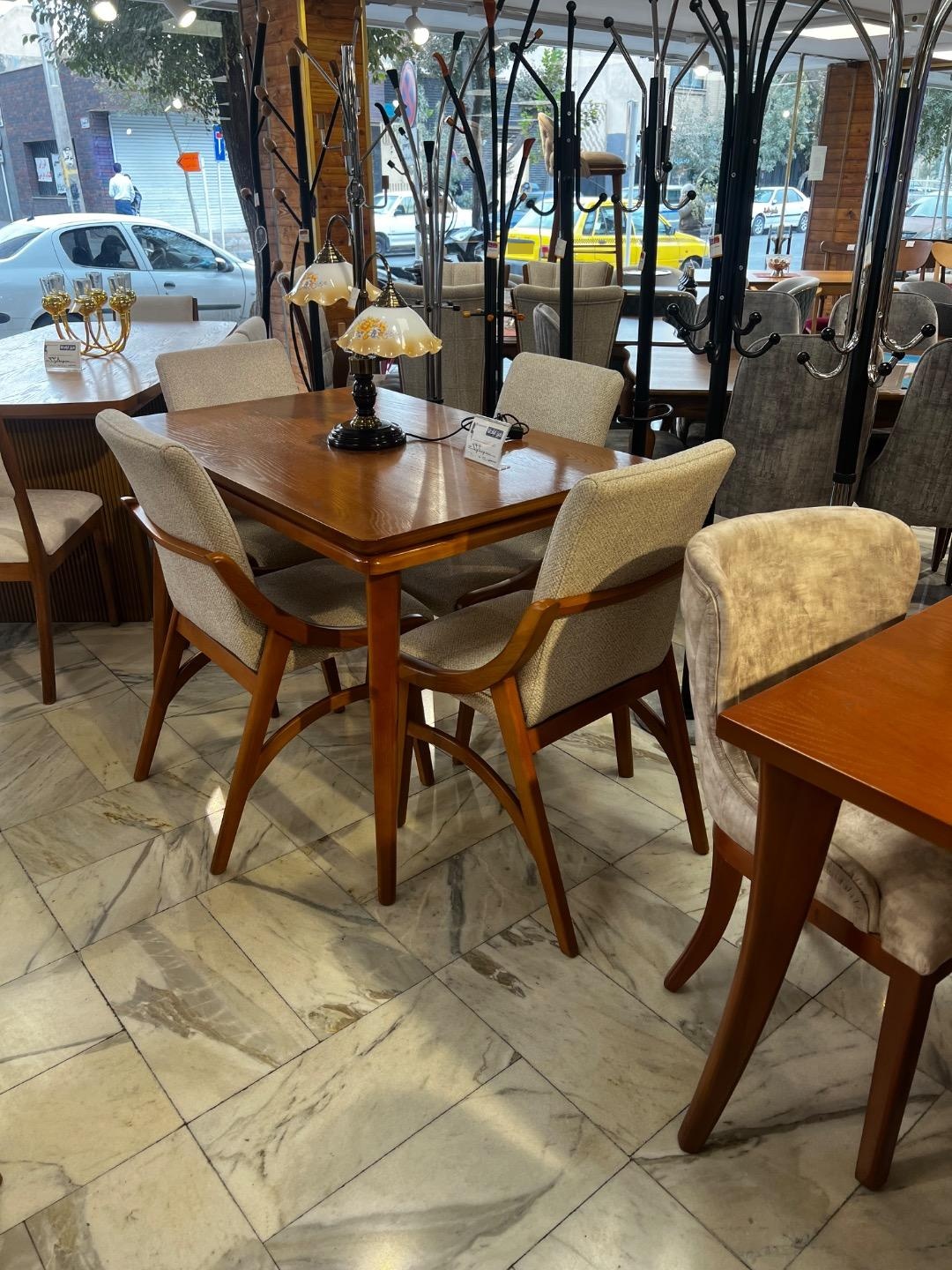 عکس فروشگاه میز آپادانا