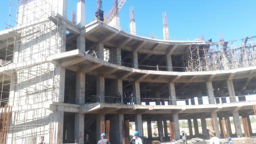 عکس بیمارستان ۷۰۰ تختخوابی قزوین (در دست ساخت)