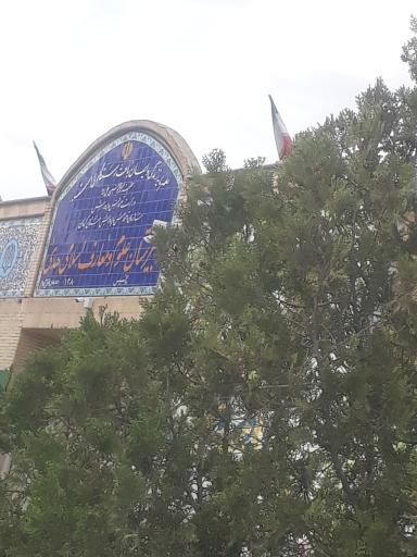 عکس دبیرستان علوم و معارف اسلامی هدی