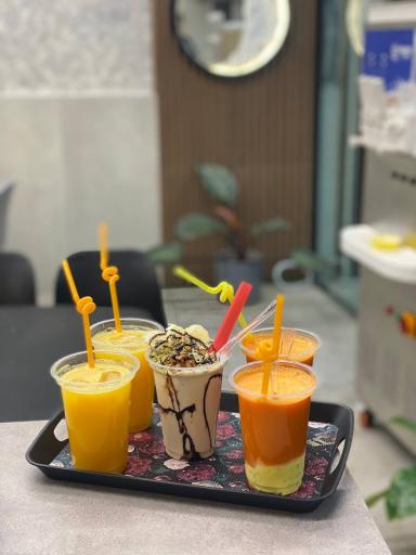 عکس کافه بستنی امید