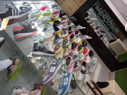 عکس کتونی سرای پاپوش