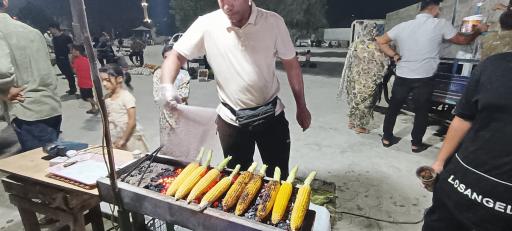 عکس بازارچه محلی جمعه بازار