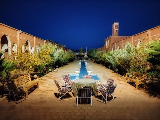 عکس هتل کویر بالی خور و بیابانک