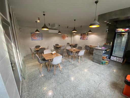 فست فود ارگانیک ساویس پلاس مسکن 