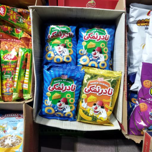 عکس سوپر مارکت محله 