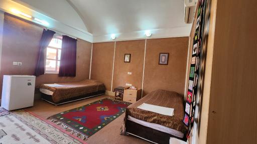 عکس هتل کویر بالی خور و بیابانک