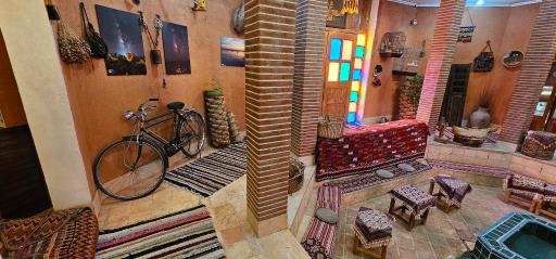 عکس هتل کویر بالی خور و بیابانک