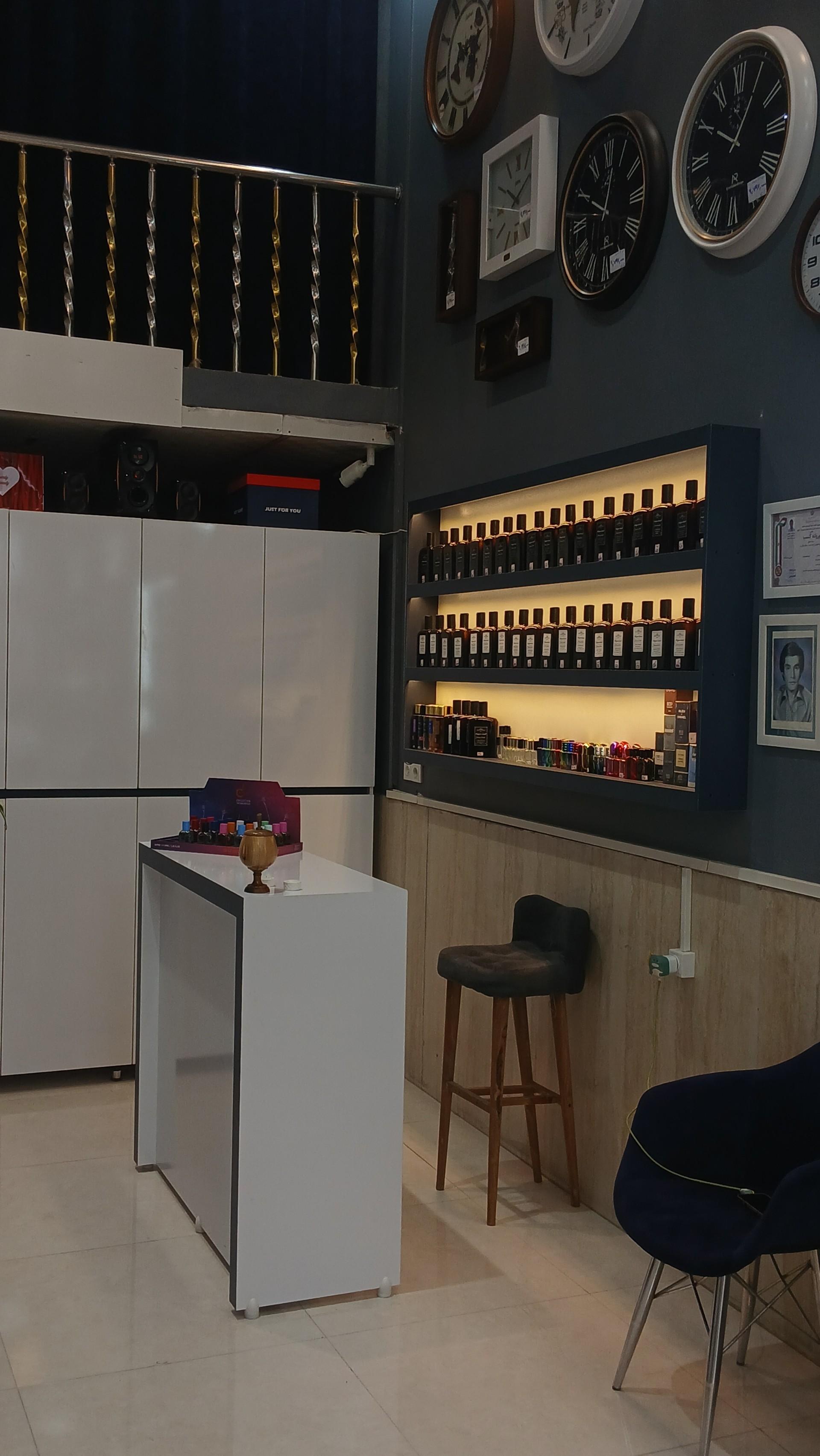 عکس عطر عظیمی