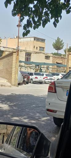 عکس پارکینگ کلینیک جی
