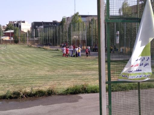 عکس مجتمع ورزشی گلها 