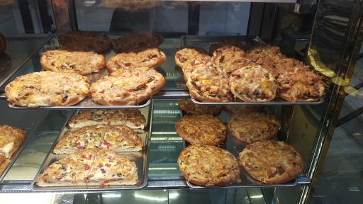 عکس کافه نان نون و آرد