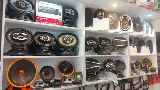 عکس سیستم صوتی و تصویری عظیمی