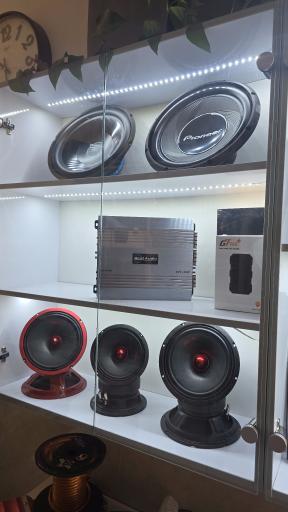 عکس سیستم صوتی و تصویری عظیمی