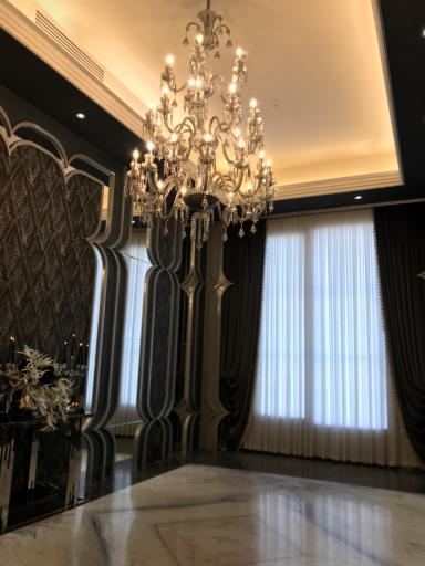 عکس تالار حیات