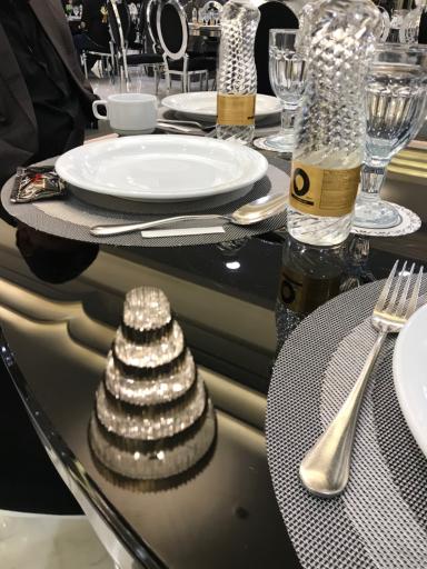 عکس تالار حیات