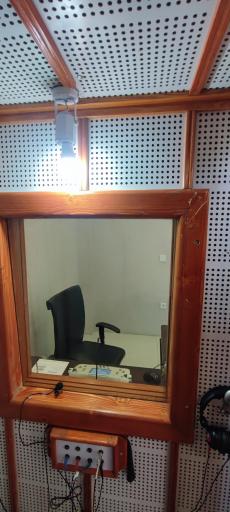 عکس شنوایی سنجی و سمعک مهزیار
